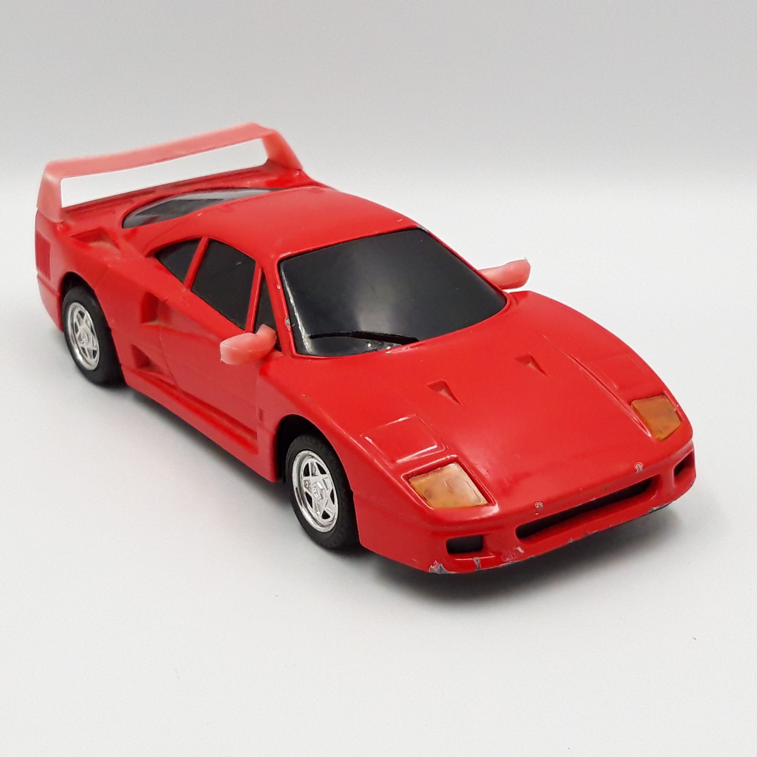 Majorette - FERRARI F40 - Série Turbo Sonic  Bon état -  reconditionné disponible sur Label Emmaüs